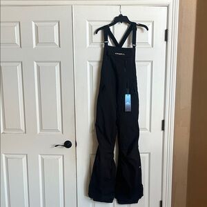 O’Neill Women’s New with tags Small Ski Bibs.
